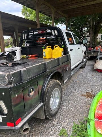 2018 RAM 3500 Tradesman 4x4 Crew Cab 8' Box