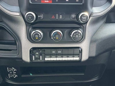 2022 RAM 3500 Tradesman 4x4 Crew Cab 8' Box