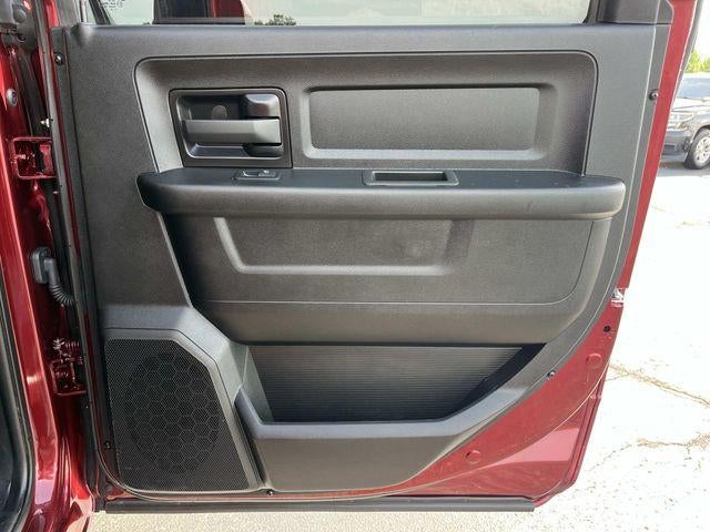 2022 RAM 3500 Tradesman 4x4 Crew Cab 8' Box