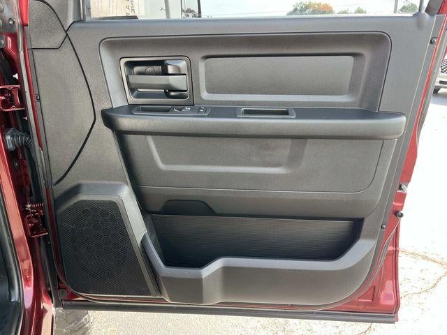 2022 RAM 3500 Tradesman 4x4 Crew Cab 8' Box