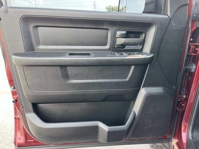 2022 RAM 3500 Tradesman 4x4 Crew Cab 8' Box