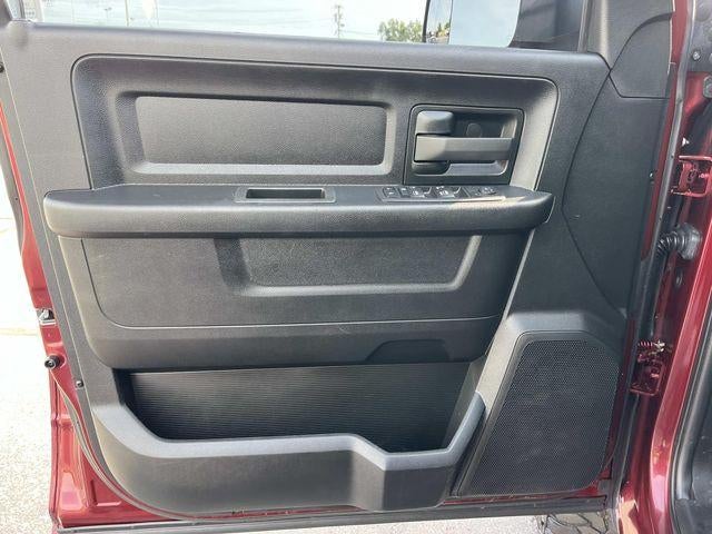 2022 RAM 3500 Tradesman 4x4 Crew Cab 8' Box