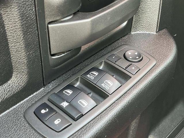 2022 RAM 3500 Tradesman 4x4 Crew Cab 8' Box