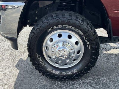 2022 RAM 3500 Tradesman 4x4 Crew Cab 8' Box