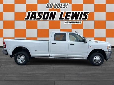 2024 RAM 3500 Tradesman 4x4 Crew Cab 8' Box