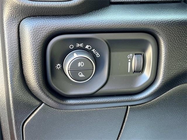 2024 RAM 3500 Big Horn 4x4 Crew Cab 8' Box