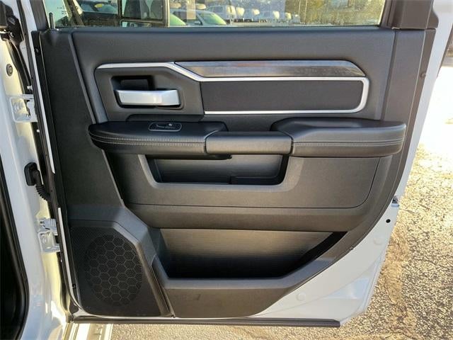 2024 RAM 3500 Big Horn 4x4 Crew Cab 8' Box