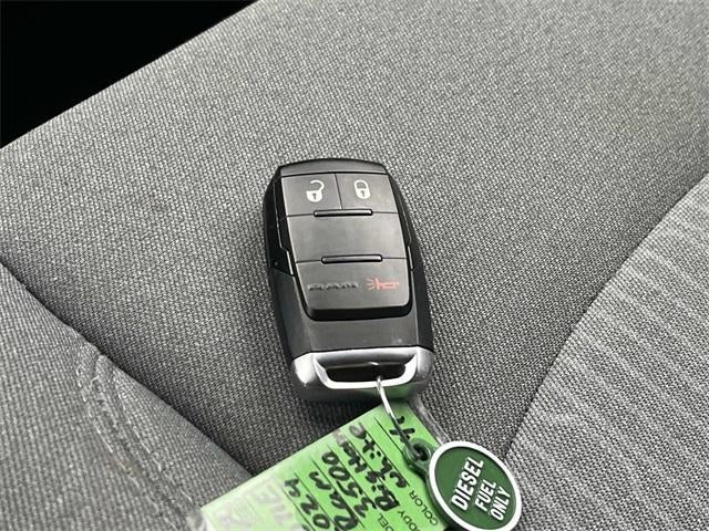 2024 RAM 3500 Big Horn 4x4 Crew Cab 8' Box