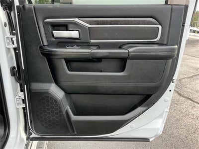 2024 RAM 3500 Big Horn 4x4 Crew Cab 8' Box