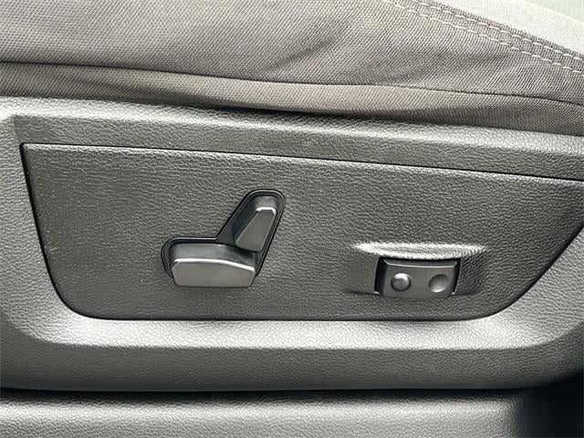 2024 RAM 3500 Big Horn 4x4 Crew Cab 8' Box