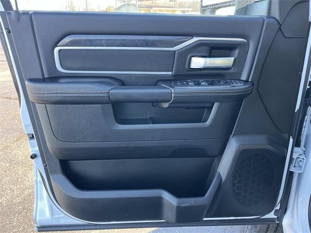 2024 RAM 3500 Big Horn 4x4 Crew Cab 8' Box