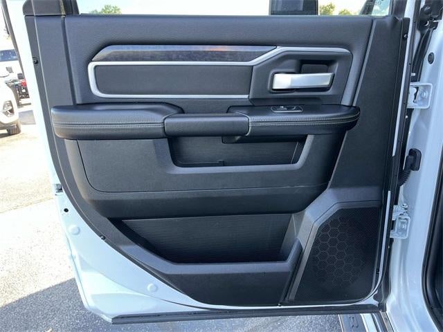 2024 RAM 3500 Big Horn 4x4 Crew Cab 8' Box