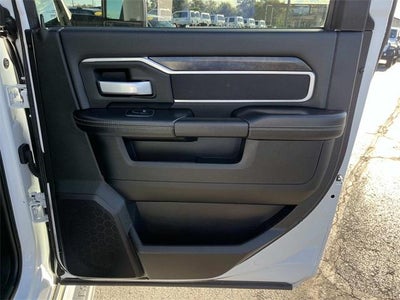 2024 RAM 3500 Big Horn 4x4 Crew Cab 8' Box