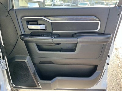 2024 RAM 3500 Big Horn 4x4 Crew Cab 8' Box