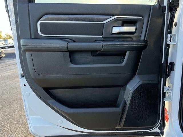 2024 RAM 3500 Big Horn 4x4 Crew Cab 8' Box