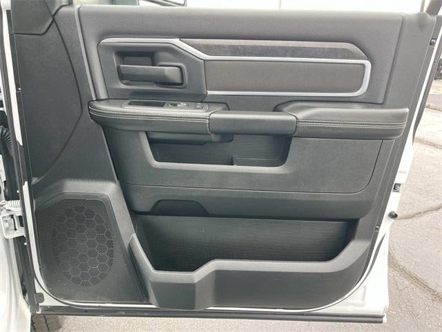 2024 RAM 3500 Big Horn 4x4 Crew Cab 8' Box