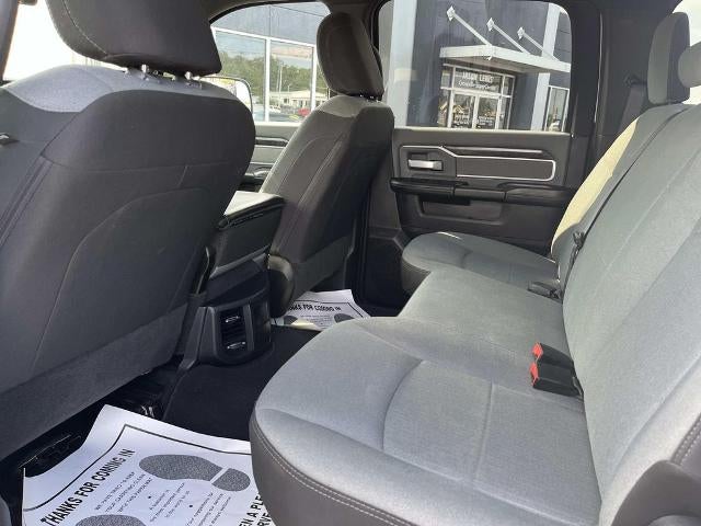 2022 RAM 3500 Big Horn 4x4 Crew Cab 8' Box