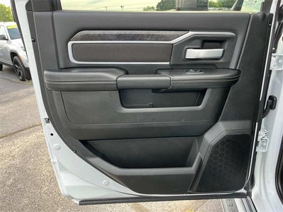 2024 RAM 3500 Big Horn 4x4 Crew Cab 8' Box