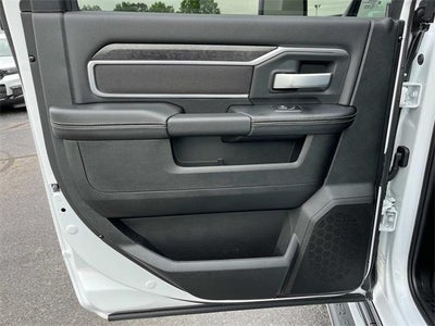 2024 RAM 3500 Big Horn 4x4 Crew Cab 8' Box