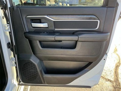 2024 RAM 3500 Big Horn 4x4 Crew Cab 8' Box