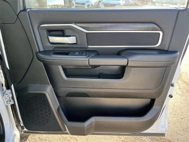 2024 RAM 3500 Big Horn 4x4 Crew Cab 8' Box