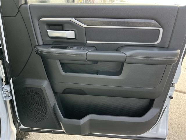 2024 RAM 3500 Big Horn 4x4 Crew Cab 8' Box