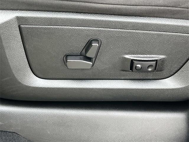 2024 RAM 3500 Big Horn 4x4 Crew Cab 8' Box