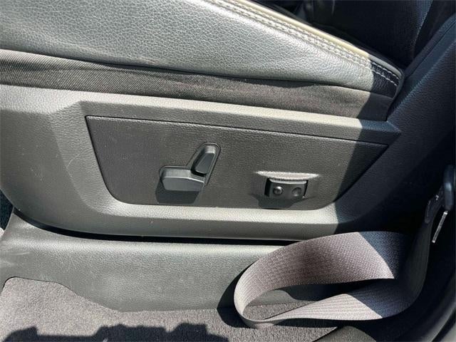 2020 RAM 3500 Laramie 4x4 Crew Cab 8' Box