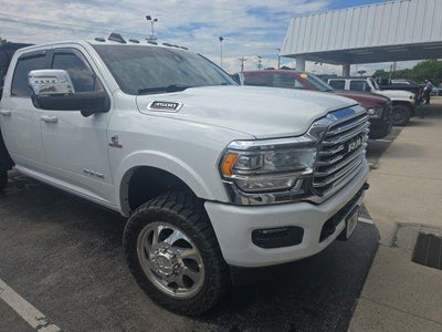 2024 RAM 3500 Longhorn 4x4 Crew Cab 8' Box