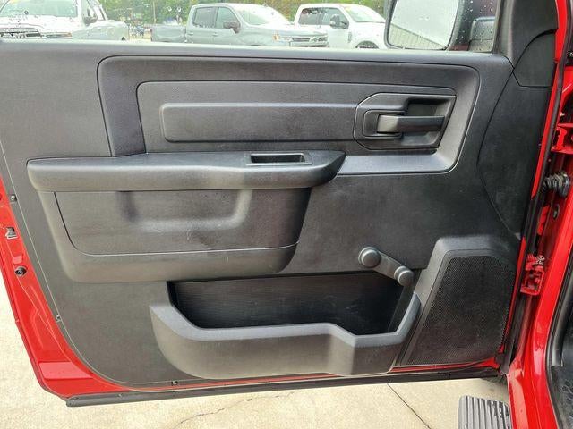 2020 RAM 1500 Classic Tradesman 4x2 Reg Cab 6'4" Box