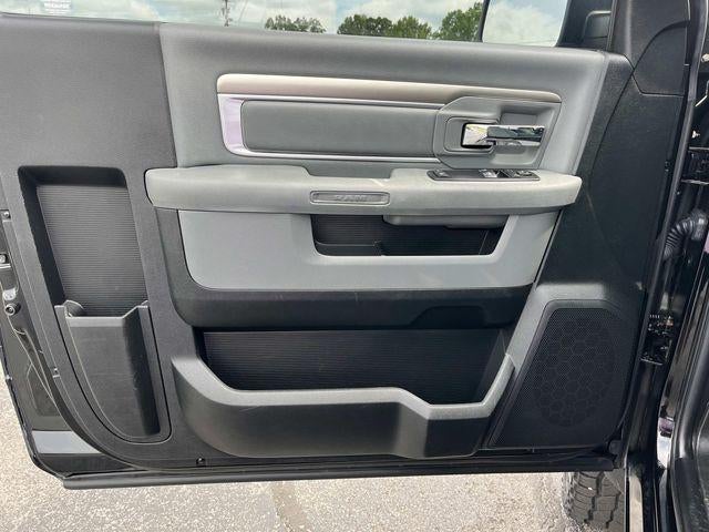 2014 RAM 1500 4WD Regular Cab 6.4 Ft Box Tradesman