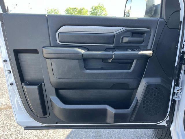 2022 RAM 2500 Tradesman 4x4 Reg Cab 8' Box