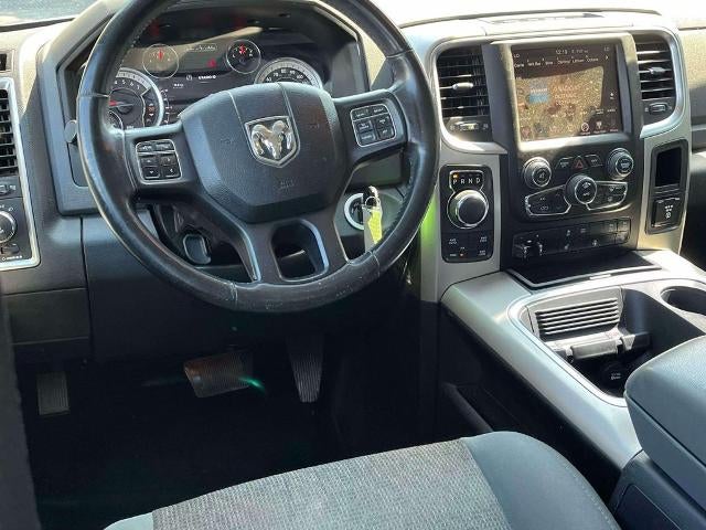 2016 RAM 1500 4WD Crew Cab 5.7 Ft Box Big Horn