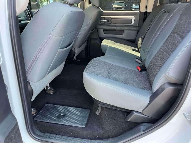 2016 RAM 1500 4WD Crew Cab 5.7 Ft Box Big Horn