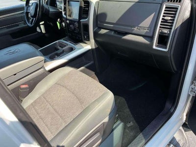 2016 RAM 1500 4WD Crew Cab 5.7 Ft Box Big Horn