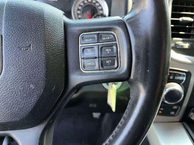 2016 RAM 1500 4WD Crew Cab 5.7 Ft Box Big Horn