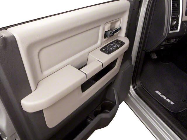 2012 RAM 2500 4WD Crew Cab 6.4 Ft Box Laramie