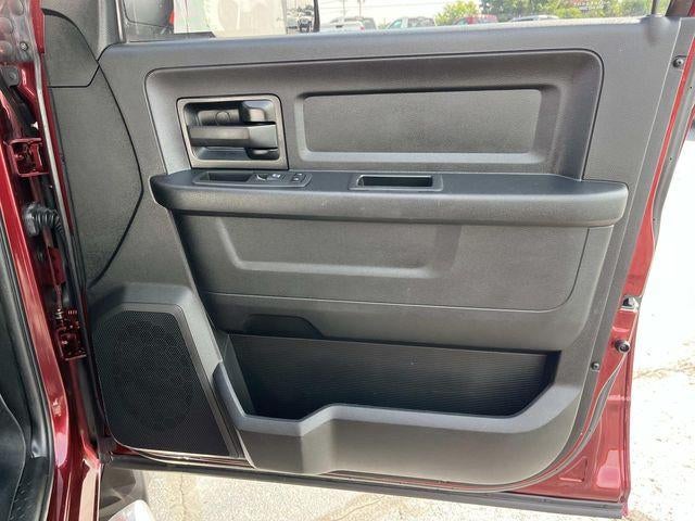 2020 RAM 2500 Tradesman 4x4 Crew Cab 6'4" Box