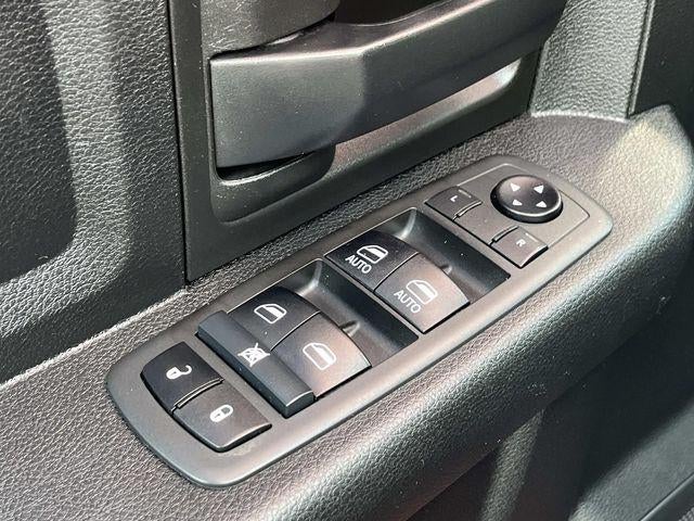 2020 RAM 2500 Tradesman 4x4 Crew Cab 6'4" Box