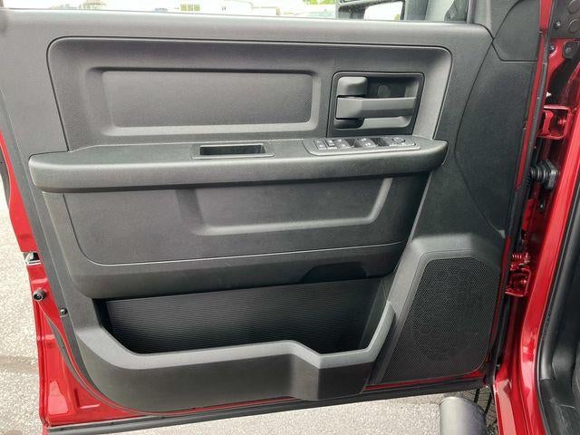 2026 RAM 2500 Tradesman 4x4 Crew Cab 6'4" Box