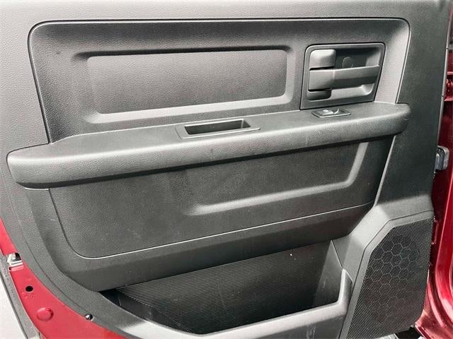 2017 RAM 2500 Tradesman 4x4 Crew Cab 6'4" Box