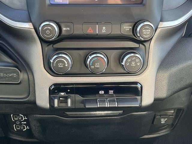 2022 RAM 2500 Big Horn 4x4 Crew Cab 6'4" Box