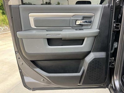 2014 RAM 2500 4WD Crew Cab 6.4 Ft Box SLT