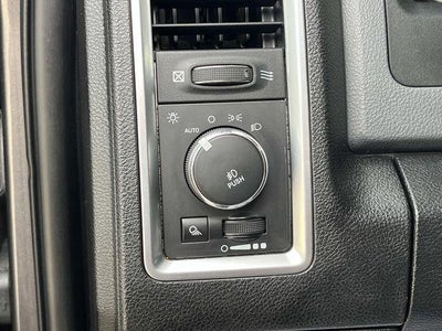 2014 RAM 2500 4WD Crew Cab 6.4 Ft Box SLT