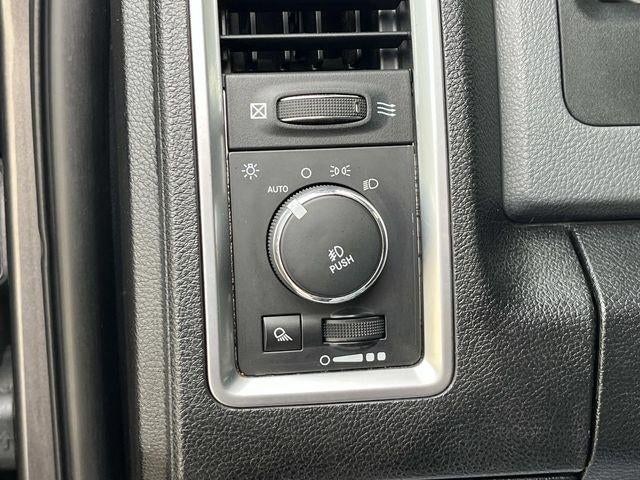 2014 RAM 2500 4WD Crew Cab 6.4 Ft Box SLT