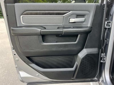 2022 RAM 2500 Big Horn 4x4 Crew Cab 6'4" Box