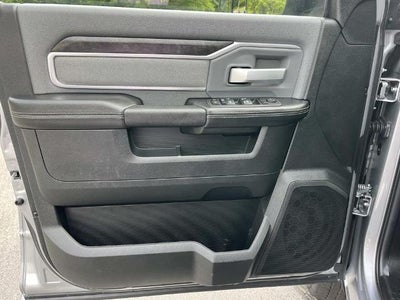 2022 RAM 2500 Big Horn 4x4 Crew Cab 6'4" Box