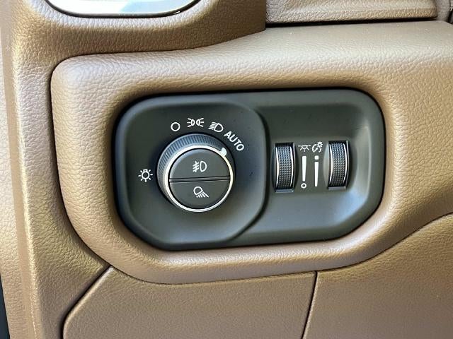 2022 RAM 2500 Laramie 4x4 Crew Cab 6'4" Box