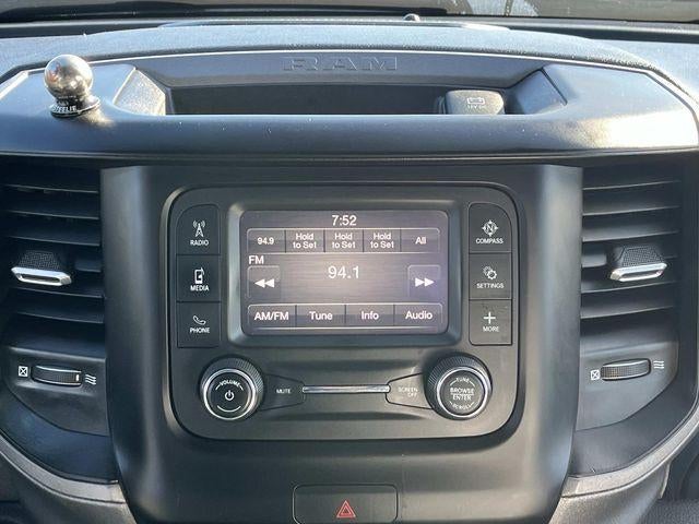 2022 RAM 2500 Tradesman 4x4 Crew Cab 8' Box