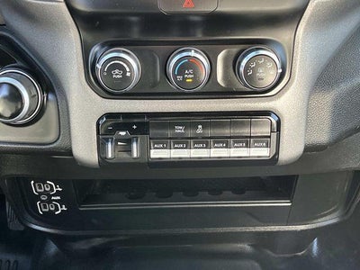2022 RAM 2500 Tradesman 4x4 Crew Cab 8' Box